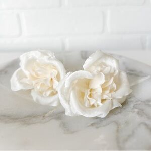 Tuckernuck Gardenia Earrings, White/Ivory, New